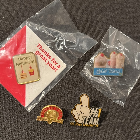Vintage McDonald pins-lot of 16 pins, happy meal box, fries, shake, Ronald - Picture 7 of 13